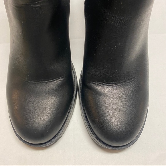 Black Pull-On Booties with Chunky Heel and Lug Soles - Women’s EUR 40/ US 9 - Picture 5 of 8